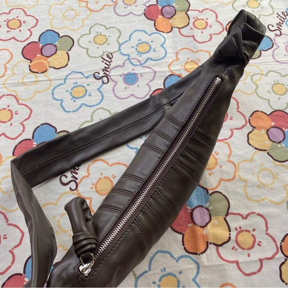 Lemaire Brown Croissant-Shaped Leather Bag - Picture 3 of 8